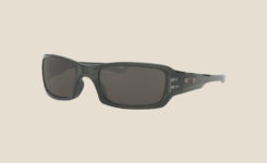 Oakley アメリカ製品 Made in the U.S.A.